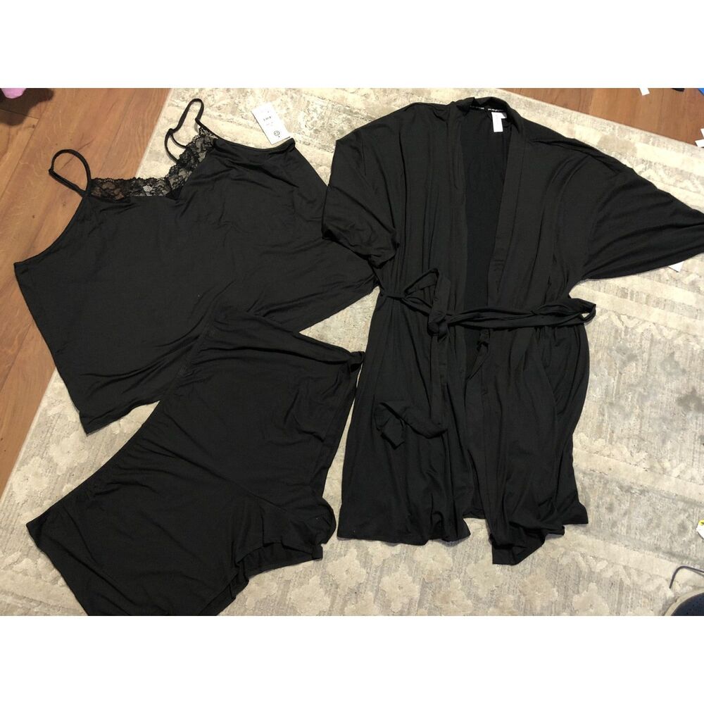 Woman's 3X Pajama Set and Robe